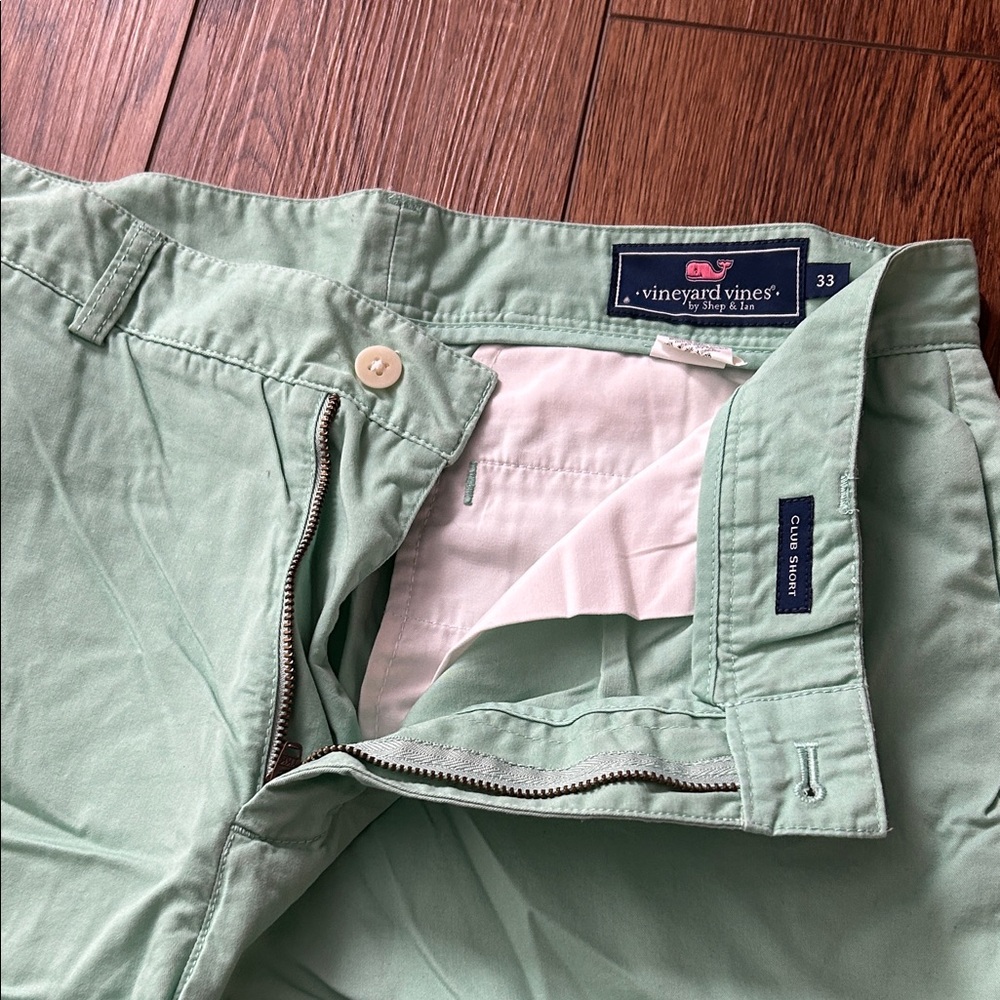 Vineyard Vines Men's Light Green Chinos